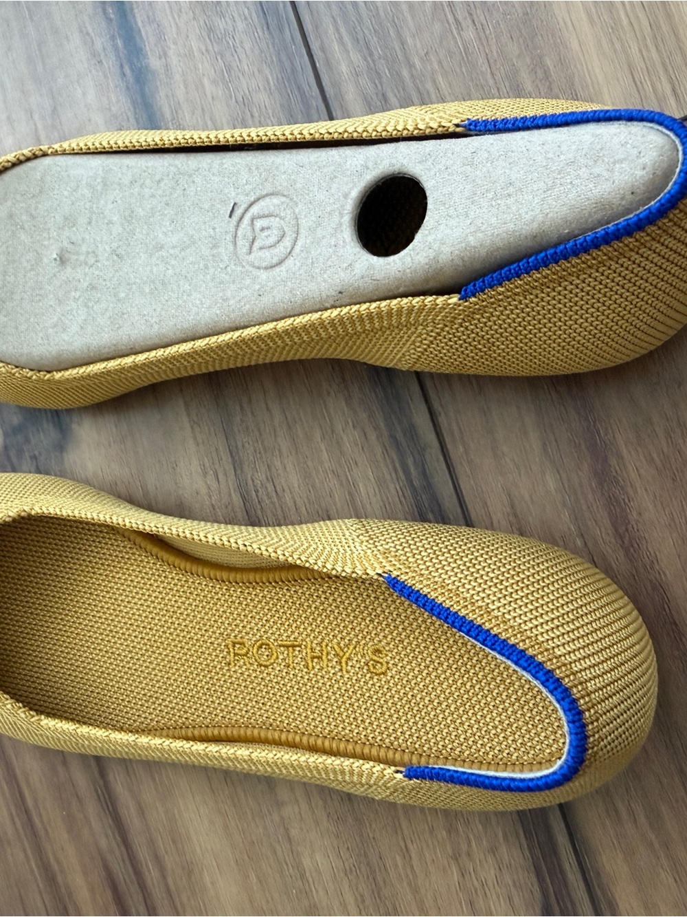 Rothy’s The Pointe Yellow/Marigold Pointed Knit Ballet Flats - Picture 3 of 4